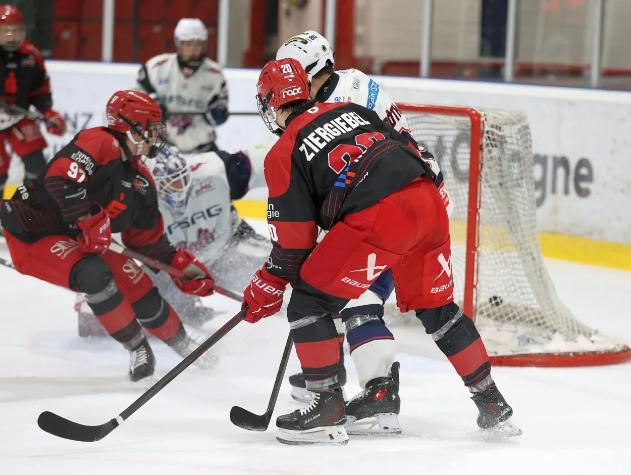 Max Ziergiebel war gegen Berlin erfolgreichster Junghaie-Torschütze (Fotos: