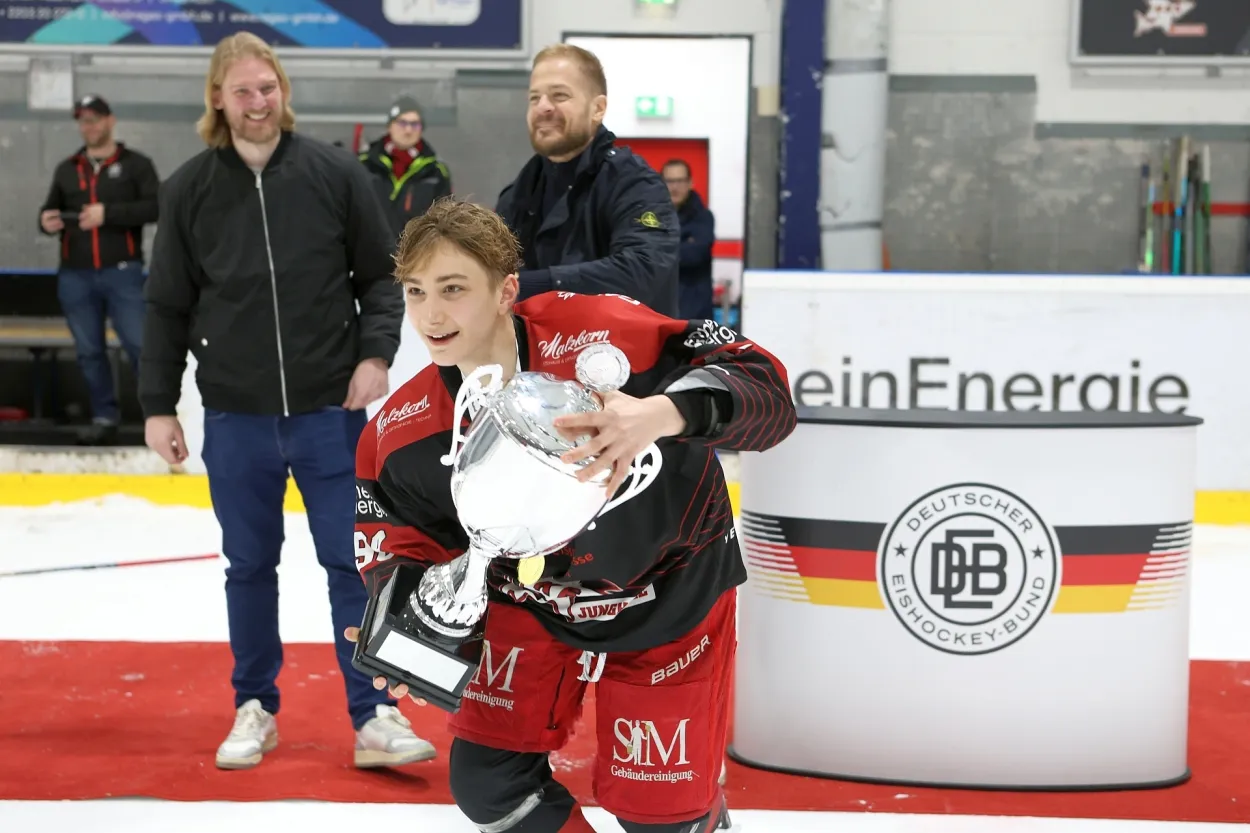 Leider keine Bildbeschreibung für r6hk4106.jpg vorhanden.