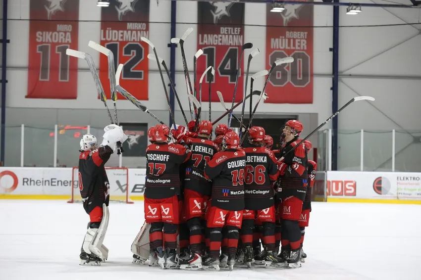 Die U17 feiert zwei Heimsiege gegen die Eisbären Juniors