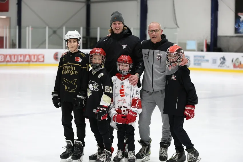 Vor dem Start: Änki und Lüde (r.) gemeinsam mit ihren